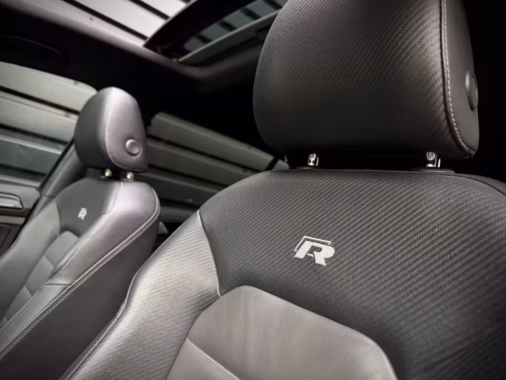 Volkswagen Golf 2.0 TSI R 4MOTION PANO