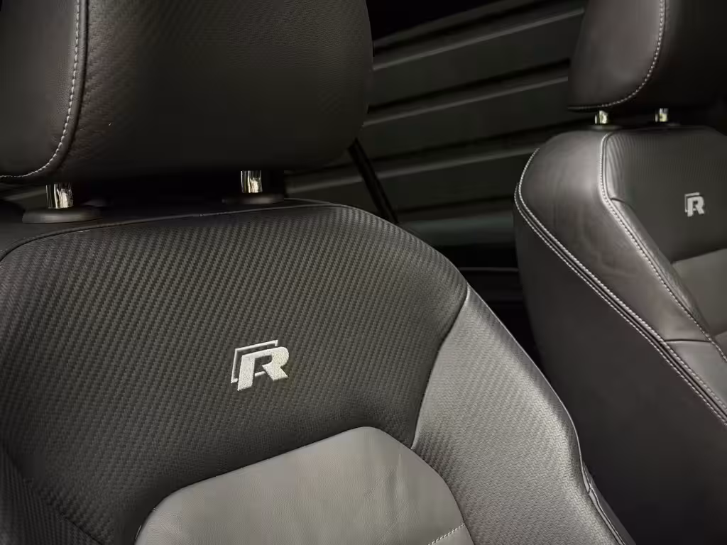 Volkswagen Golf 2.0 TSI R 4MOTION PANO