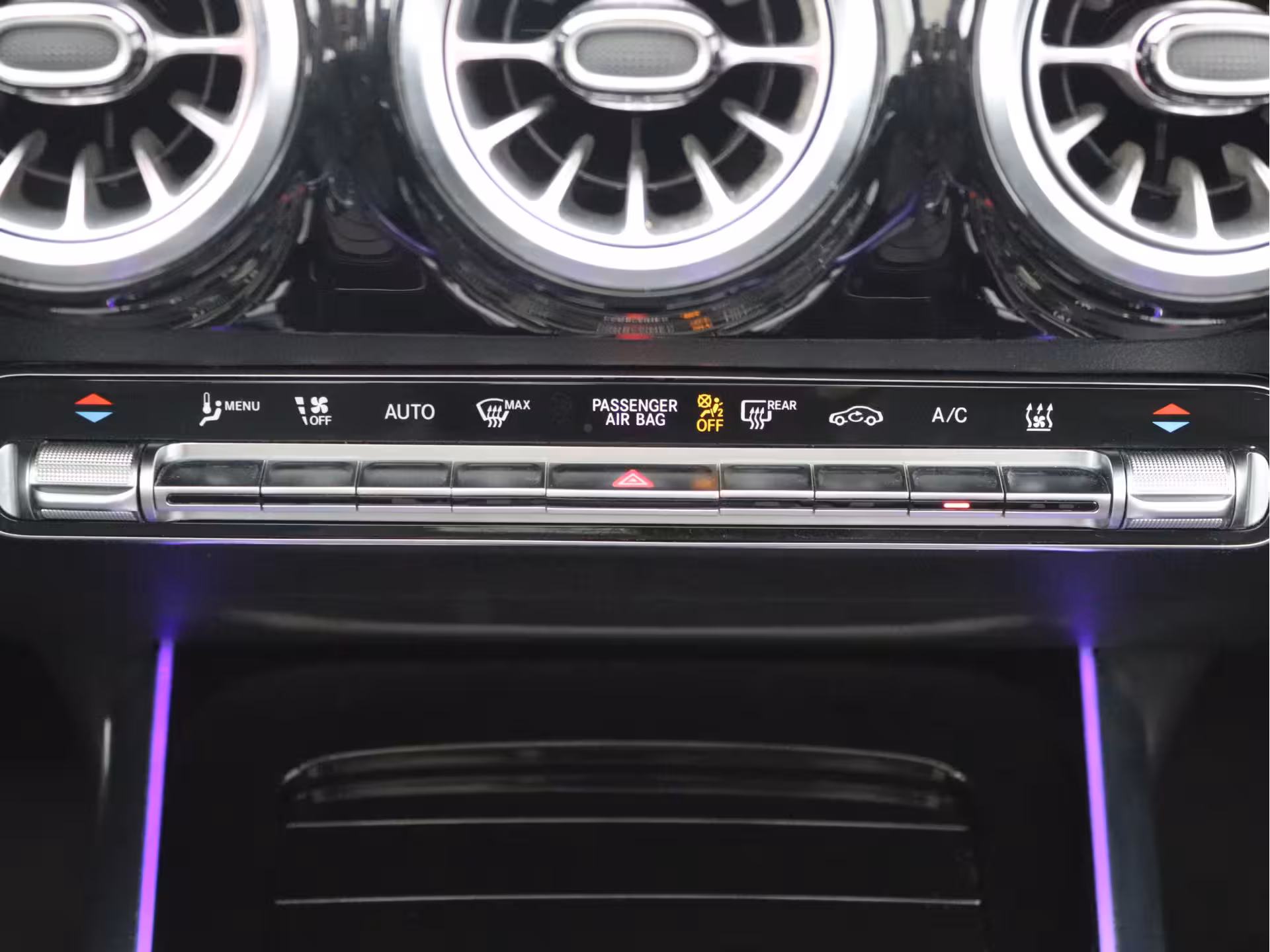 Mercedes-Benz EQA 250 AMG 67 kWh Pano