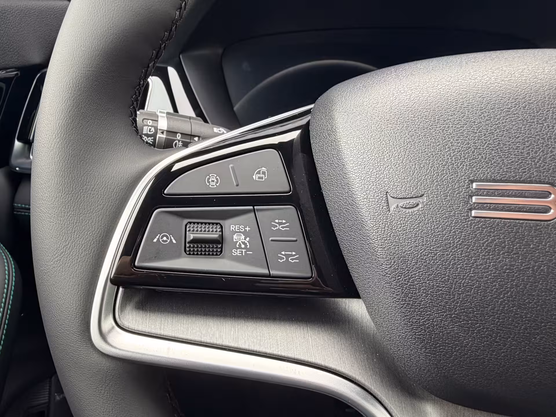 BYD SEAL U 1.5 DM-i FWD Boost NAVI