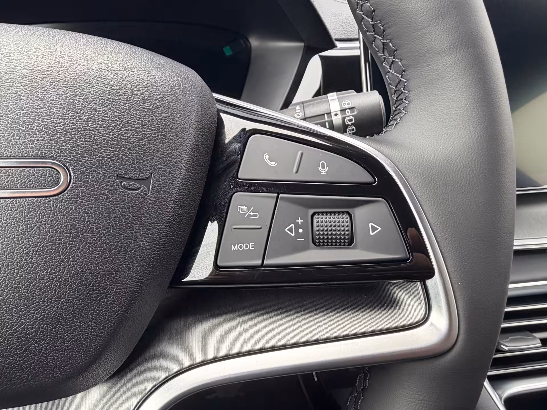 BYD SEAL U 1.5 DM-i FWD Boost NAVI