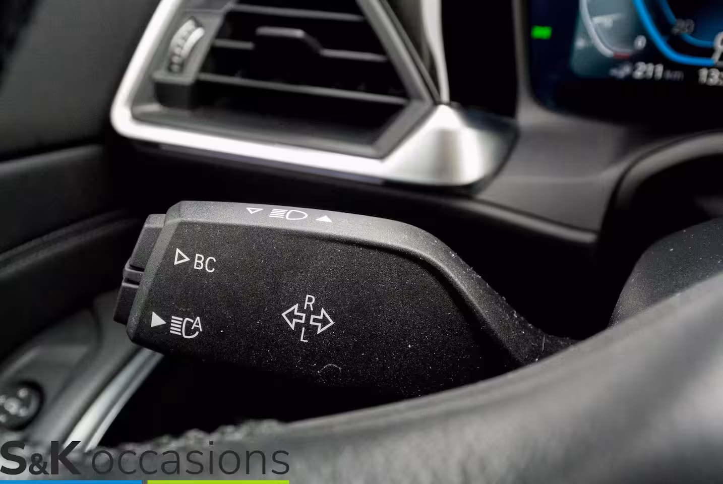 BMW 3-serie Touring 330e xDrive Pano Led Leder Business Edition Plus