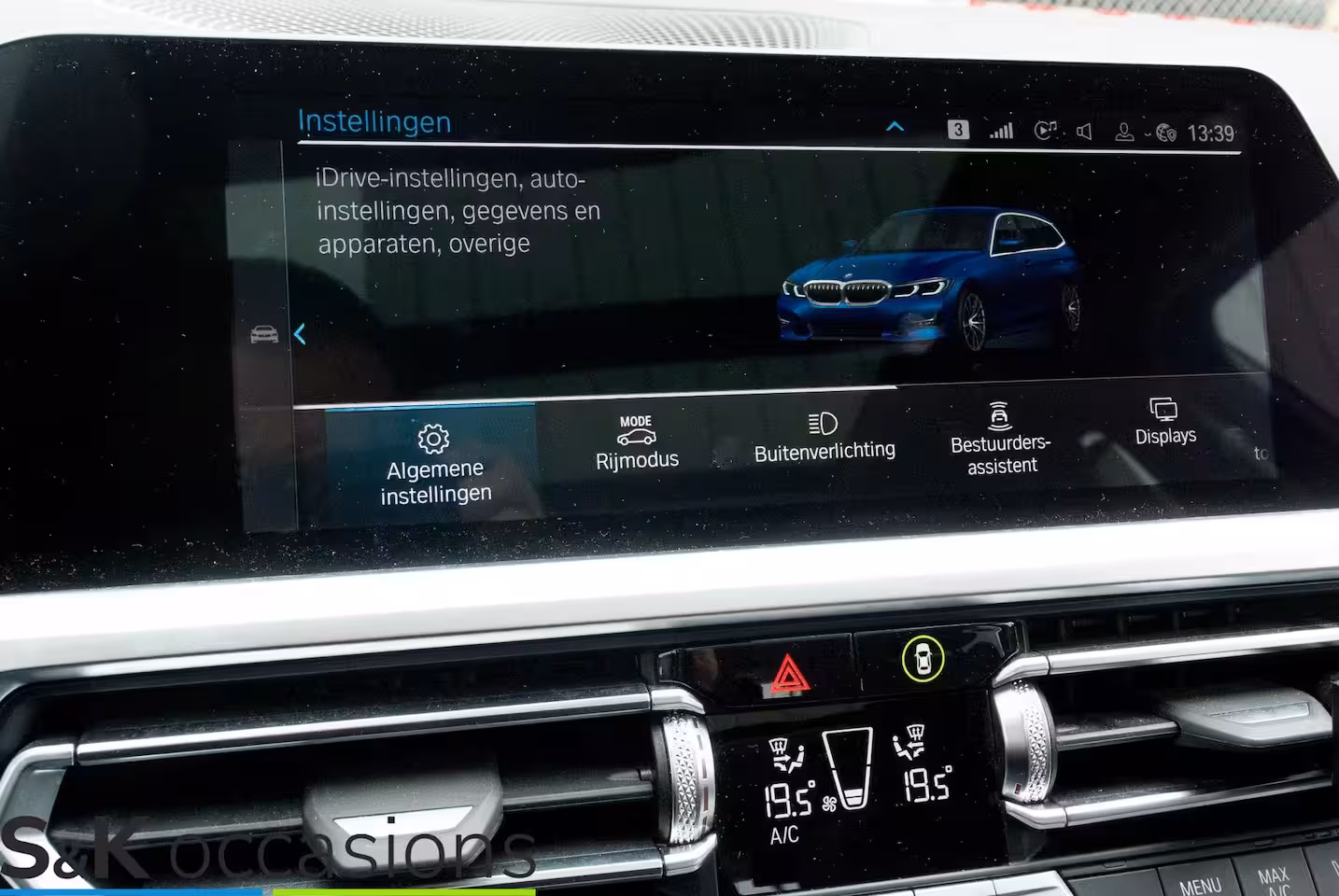 BMW 3-serie Touring 330e xDrive Pano Led Leder Business Edition Plus