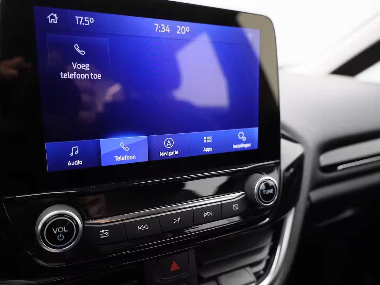 Ford Fiesta 1.0 EcoBoost Hybrid Titanium | AUTOMAAT | Cruise Control | Airco | Draadloos Opladen | Nav