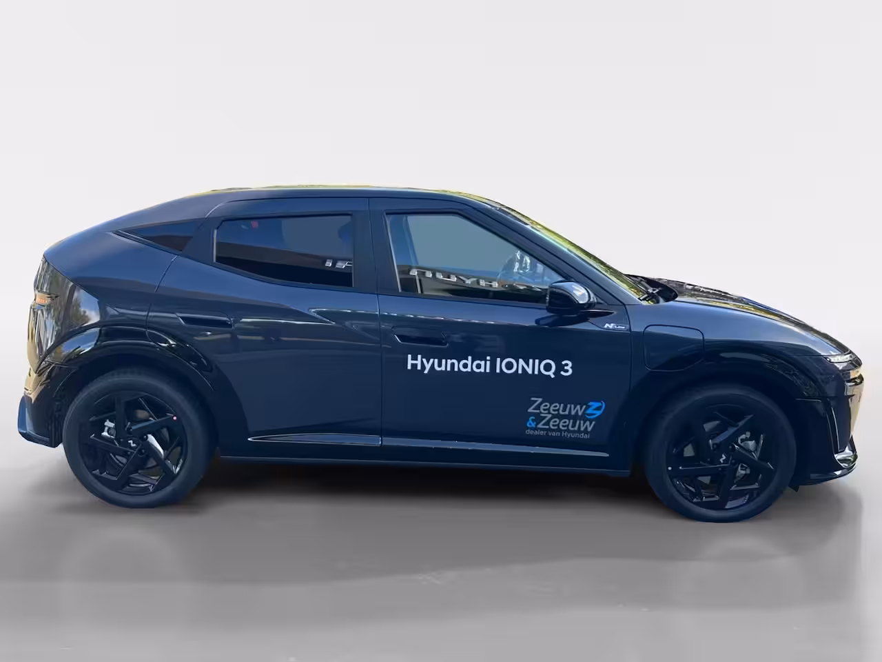 Hyundai IONIQ 3 N Line 61 kWh NU NIEUW TE BESTELLEN BIJ ZEEUW&ZEEUW ROOSENDAAL, BELDER 37 LET OP: Prijs