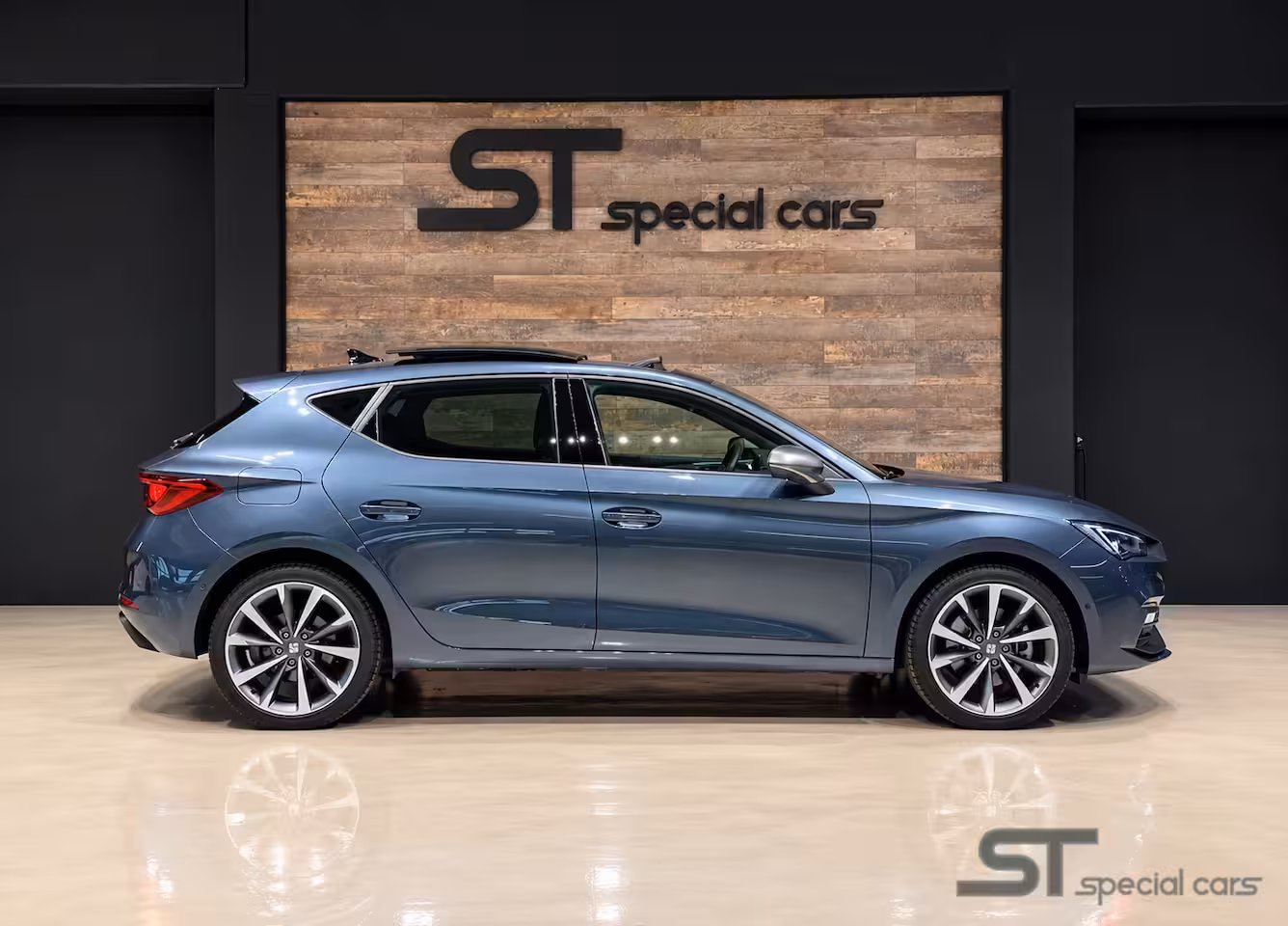 Seat Leon 1.4 TSI eHybrid PHEV FR|Pano|Memory|Dealer ond