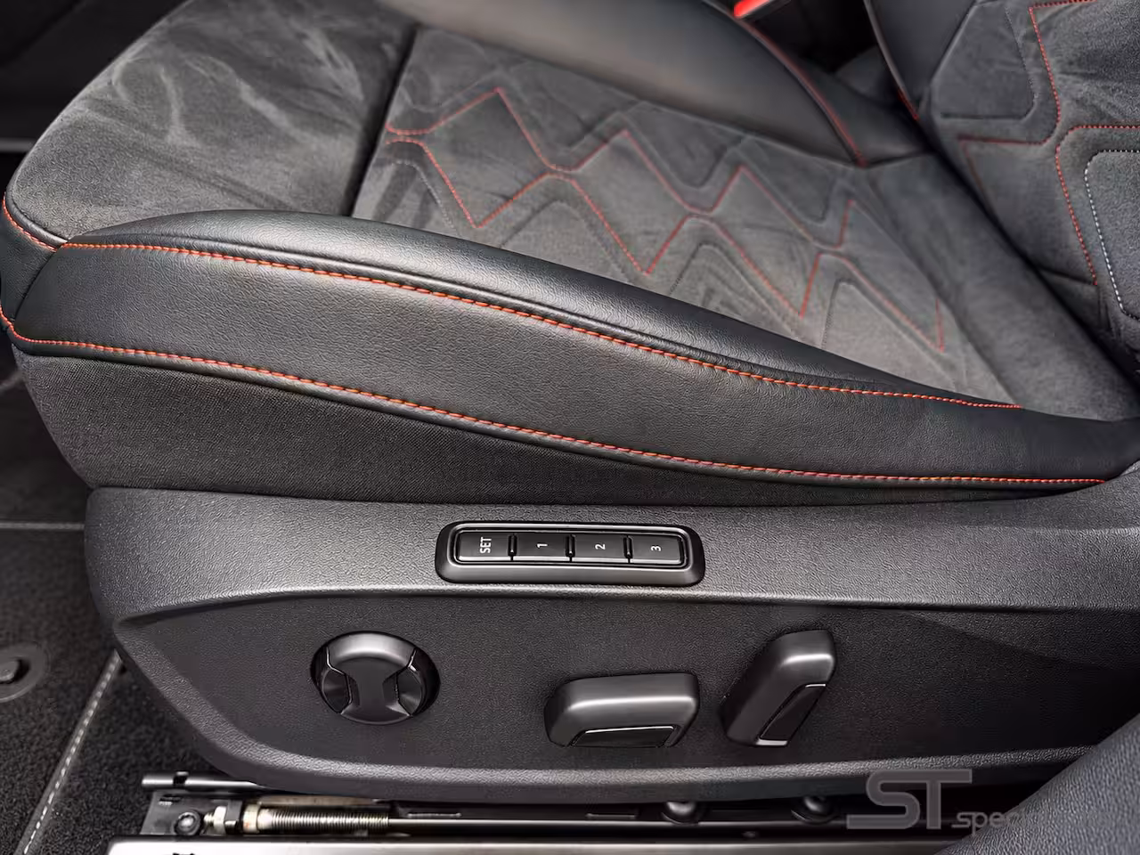 Seat Leon 1.4 TSI eHybrid PHEV FR|Pano|Memory|Dealer ond