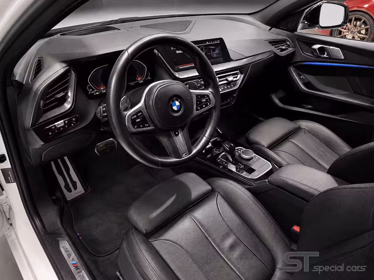 BMW 1-serie M135i xDrive|Harman|HUP|Memory|Leder|Virtual