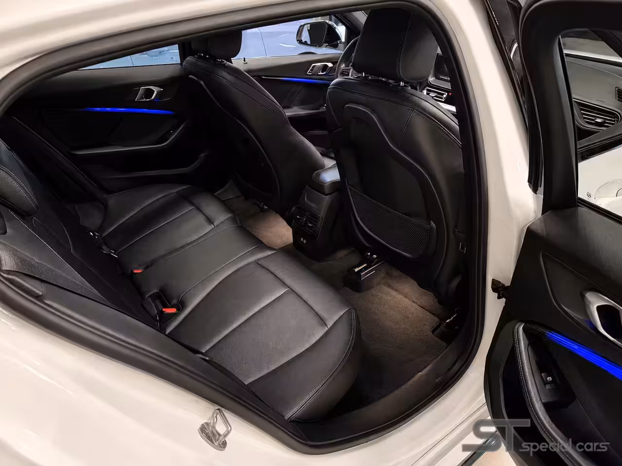 BMW 1-serie M135i xDrive|Harman|HUP|Memory|Leder|Virtual