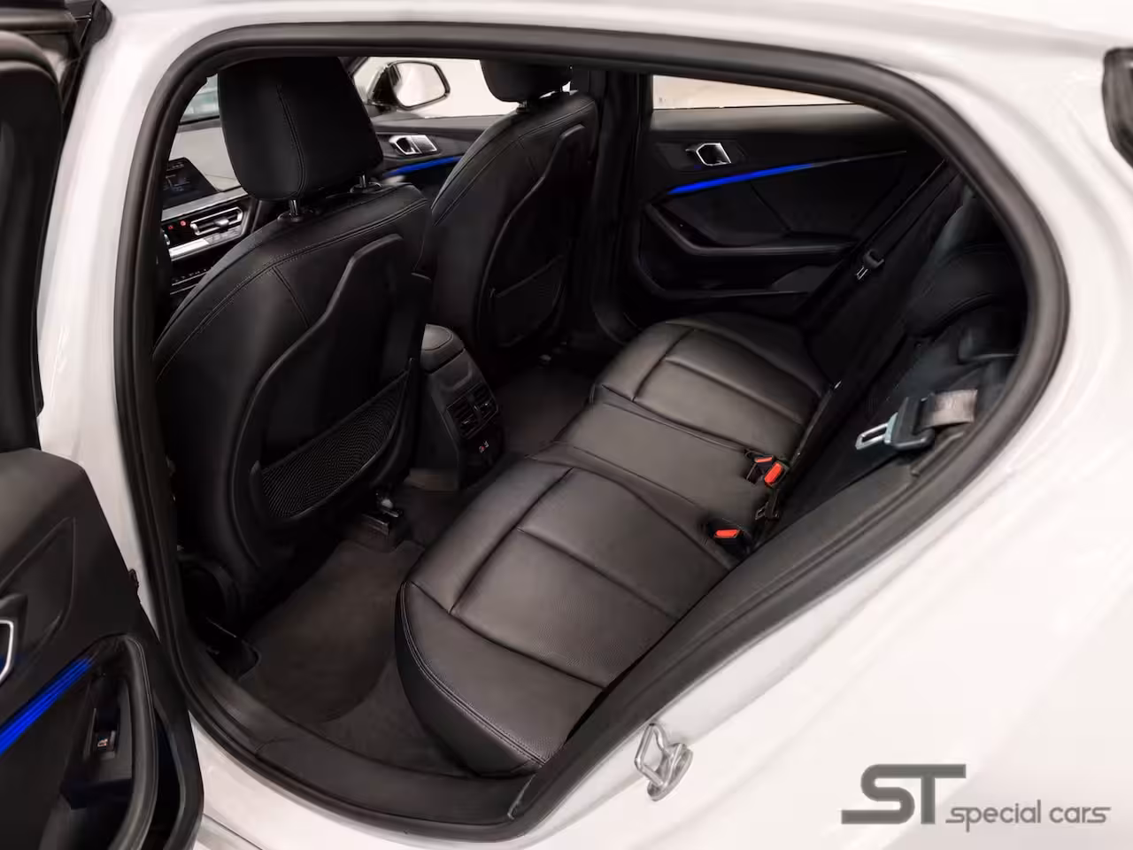 BMW 1-serie M135i xDrive|Harman|HUP|Memory|Leder|Virtual