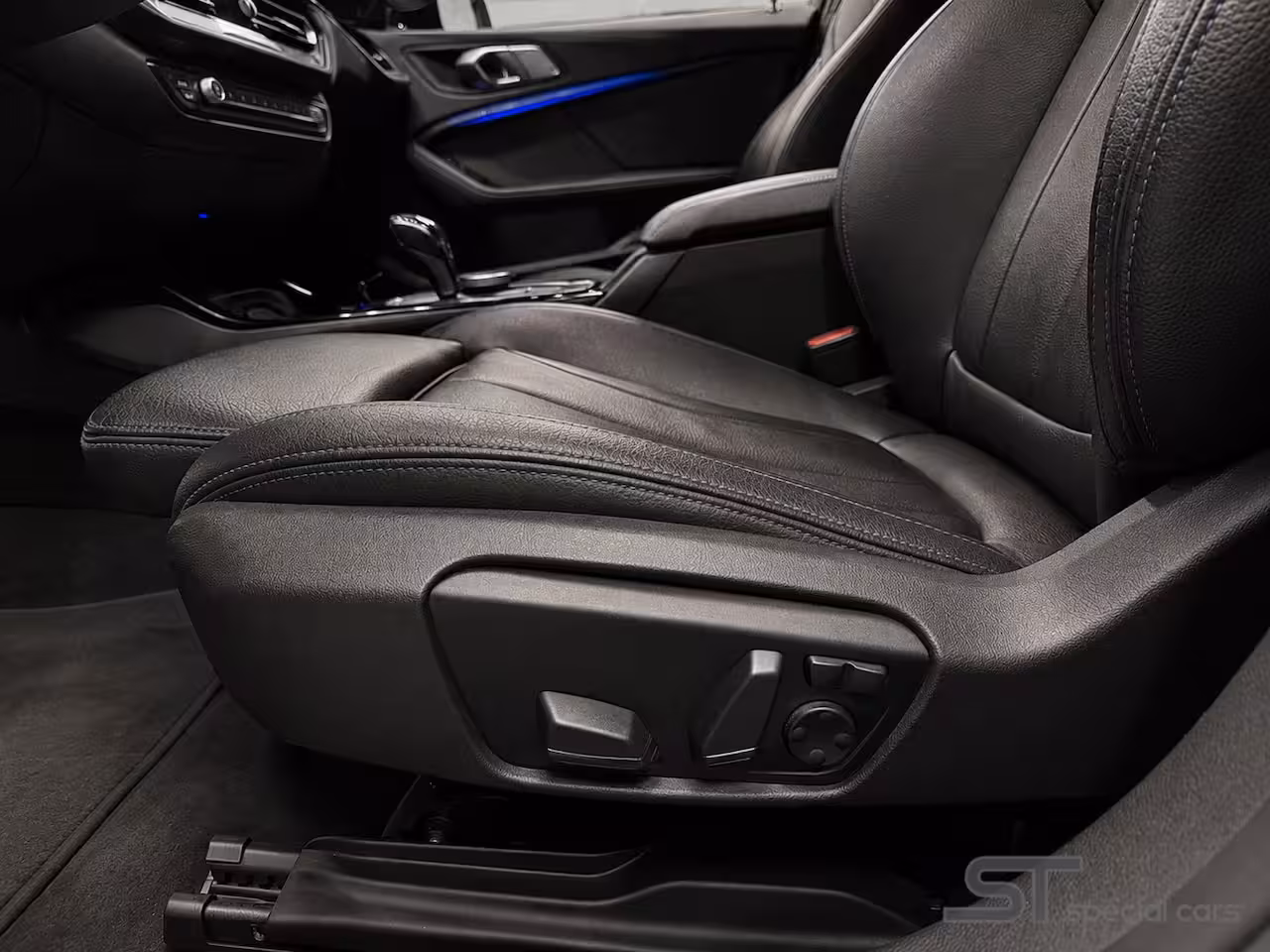 BMW 1-serie M135i xDrive|Harman|HUP|Memory|Leder|Virtual