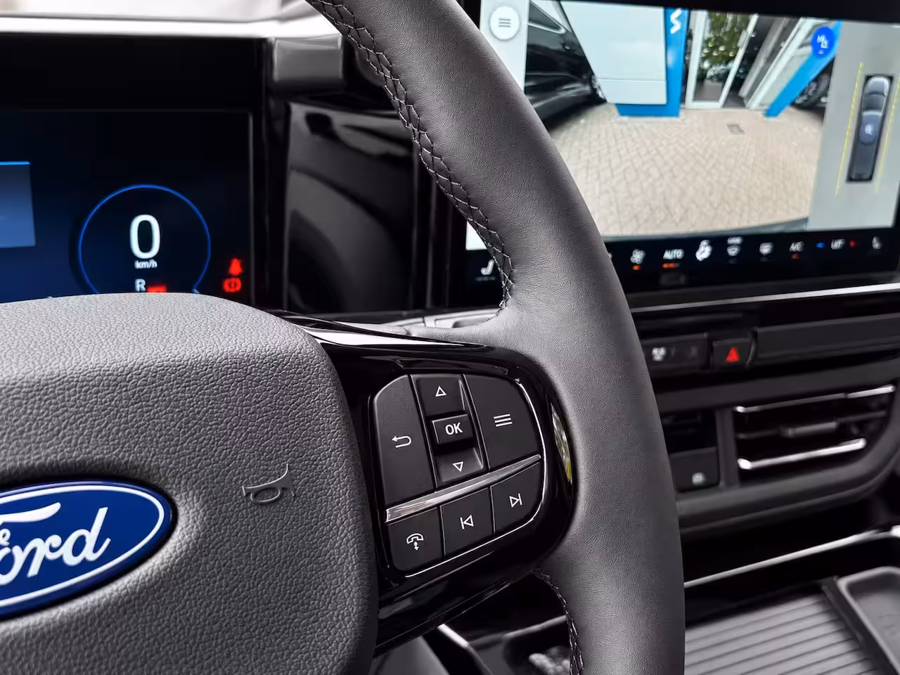 Ford Transit Custom Tourneo 340 2.5 PHEV L2H1 Titanium X 233pk | Elekt. schuifdeuren | Elekt. Trekhaak | B&O Audio | 5