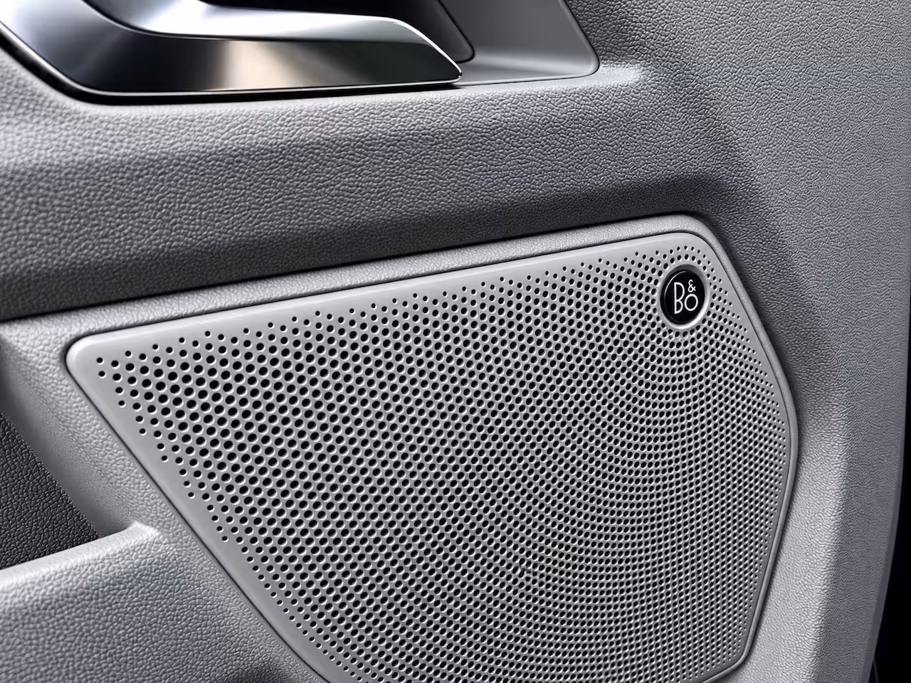 Ford Transit Custom Tourneo 340 2.5 PHEV L2H1 Titanium X 233pk | Elekt. schuifdeuren | Elekt. Trekhaak | B&O Audio | 5