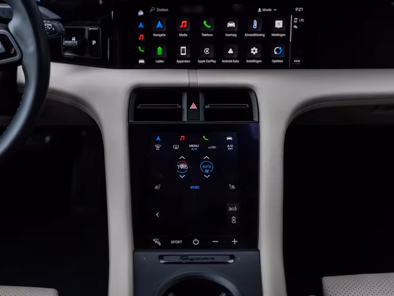 Porsche Taycan Sport Turismo 79 kWh | BOSE | PASM LUCHTVERING | PANORAMADAK | 20 INCH | ACHTERUITRIJCAMERA | WARMTEPOMP