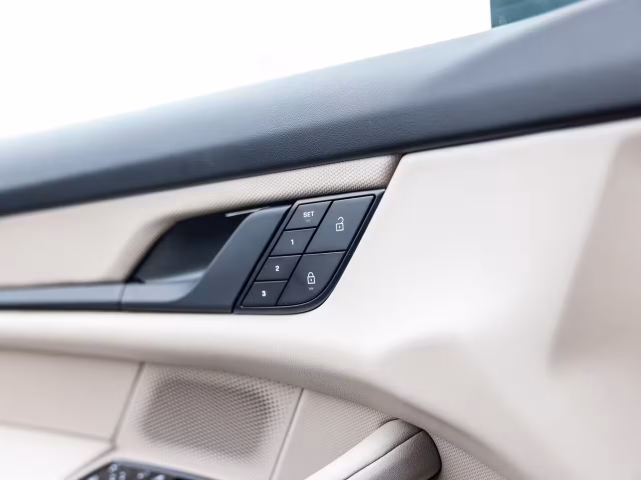 Porsche Taycan Sport Turismo 79 kWh | BOSE | PASM LUCHTVERING | PANORAMADAK | 20 INCH | ACHTERUITRIJCAMERA | WARMTEPOMP