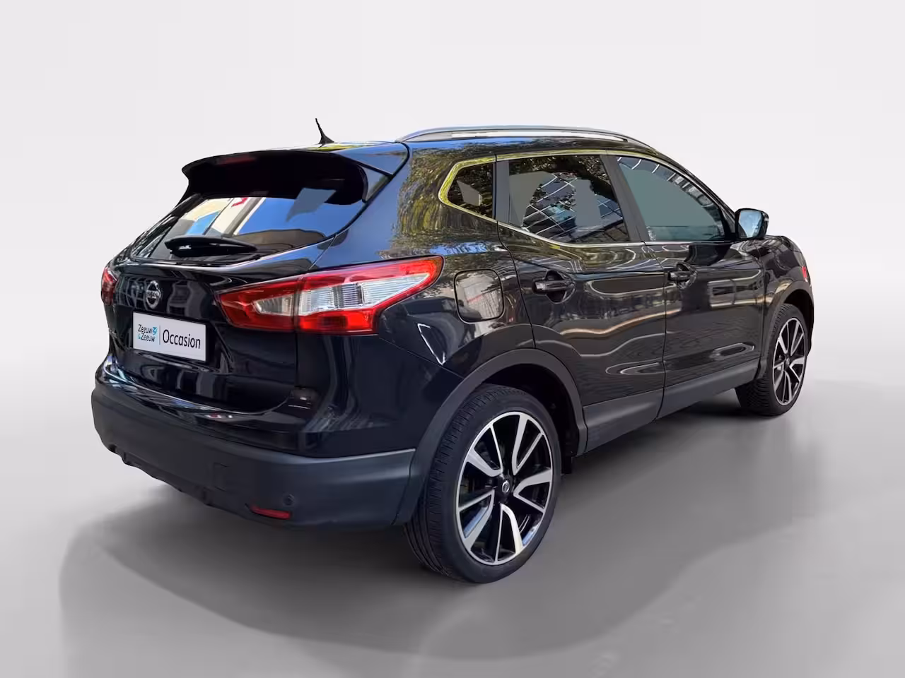 Nissan Qashqai 1.2 Tekna | ALL SEASON BANDEN | STOELVERWARMING | PANORAMA DAK | 360 CAMERA | ELEKTRISCHE