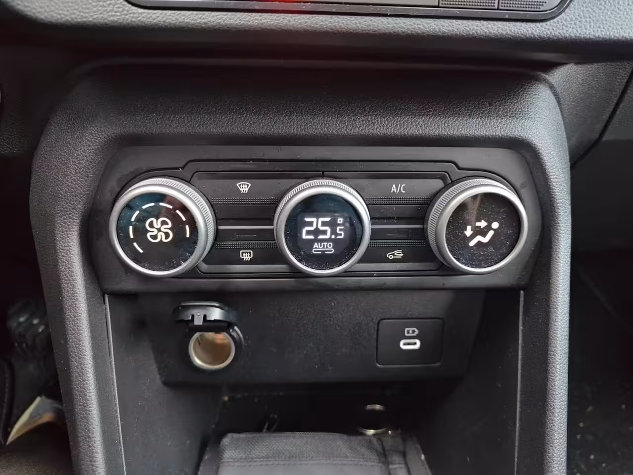 Dacia Sandero 1.0 TCe 100 ECO-G Journey | Navi | Demo| Cruise | Apple CarPlay