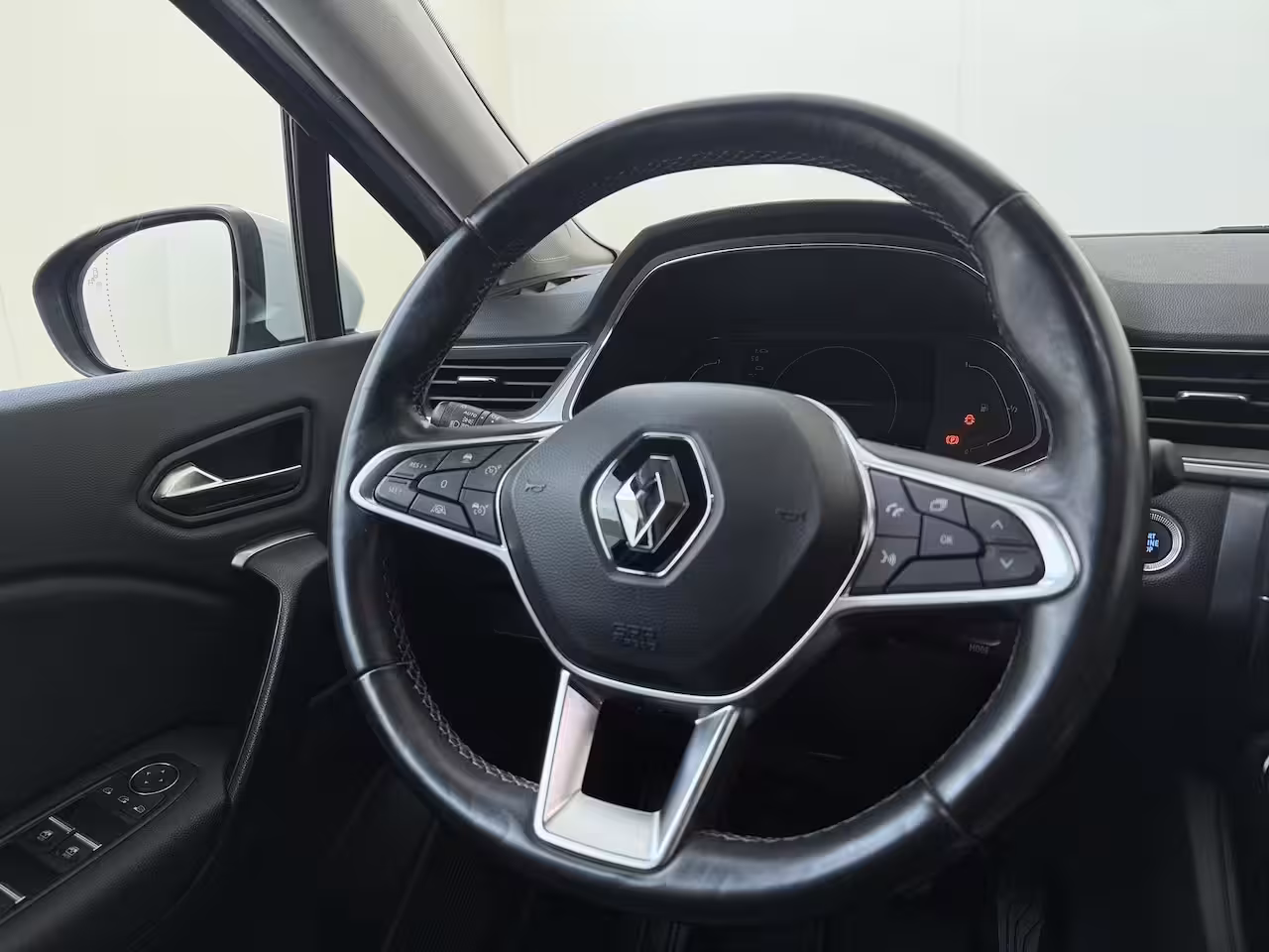 Renault Captur 1.6 E-Tech Hybrid 145PK Intens Addaptive Cruise Control | Trekhaak | Navigatie | LM Velgen
