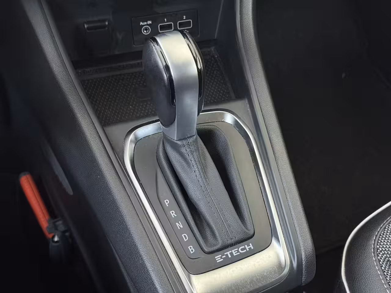Renault Captur 1.6 E-Tech Hybrid 145PK Intens Addaptive Cruise Control | Trekhaak | Navigatie | LM Velgen