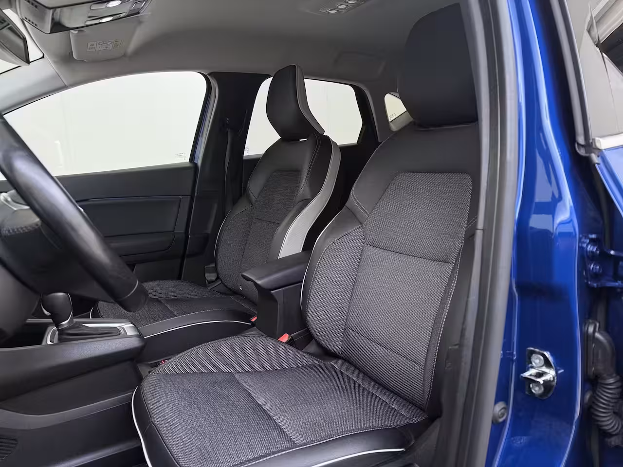 Renault Captur 1.6 E-Tech Hybrid 145PK Intens Addaptive Cruise Control | Trekhaak | Navigatie | LM Velgen