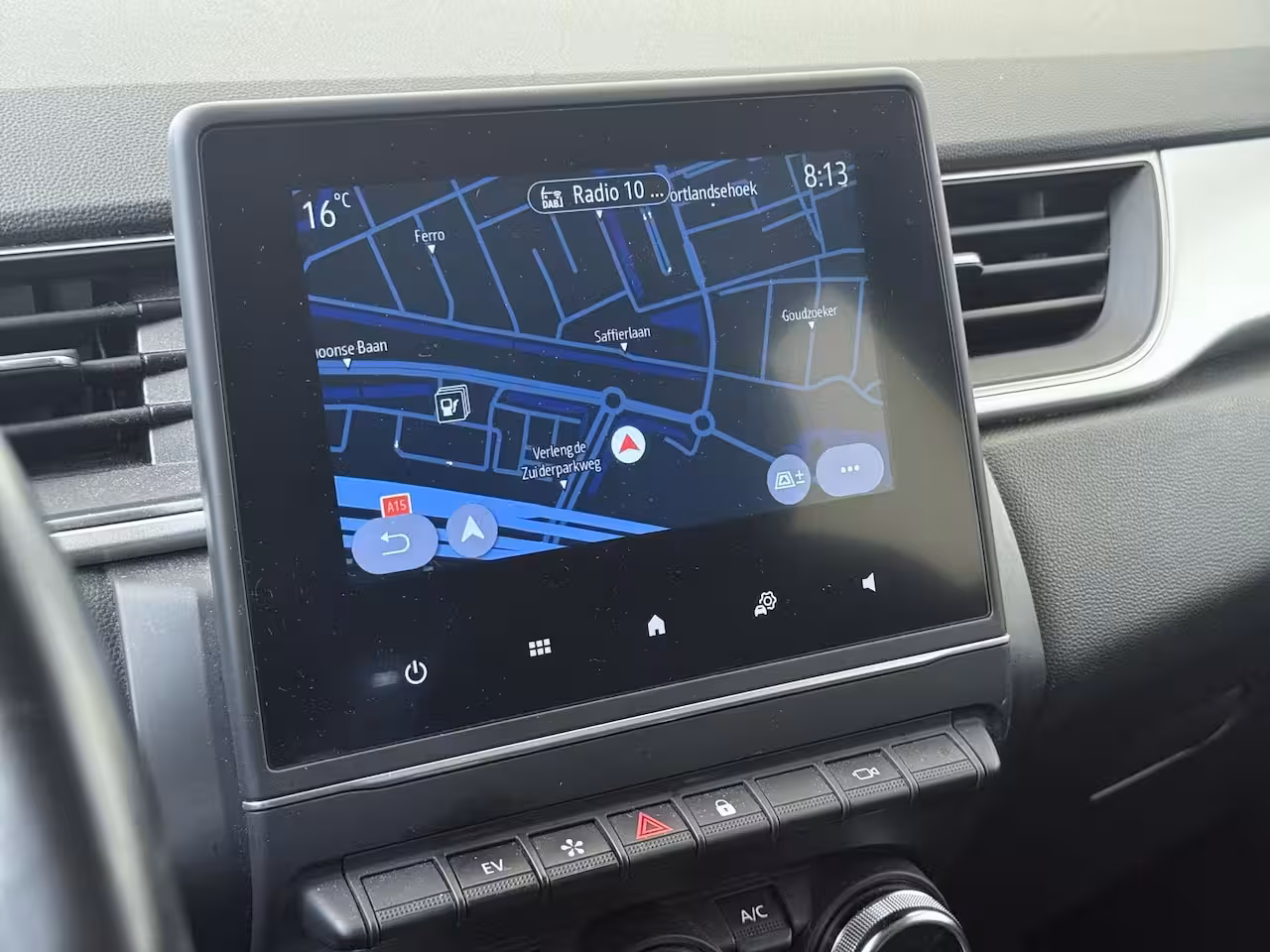 Renault Captur 1.6 E-Tech Hybrid 145PK Intens Addaptive Cruise Control | Trekhaak | Navigatie | LM Velgen