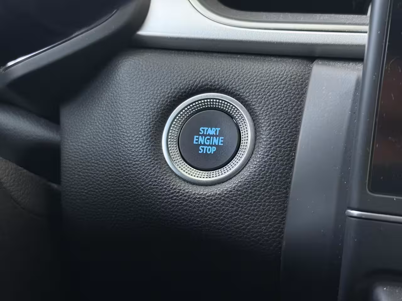 Renault Captur 1.6 E-Tech Hybrid 145PK Intens Addaptive Cruise Control | Trekhaak | Navigatie | LM Velgen