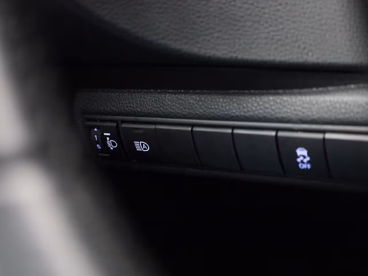 Toyota Corolla 1.8 Hybrid Business | Achteruitrijcamera | Climat Control | Apple Carplay