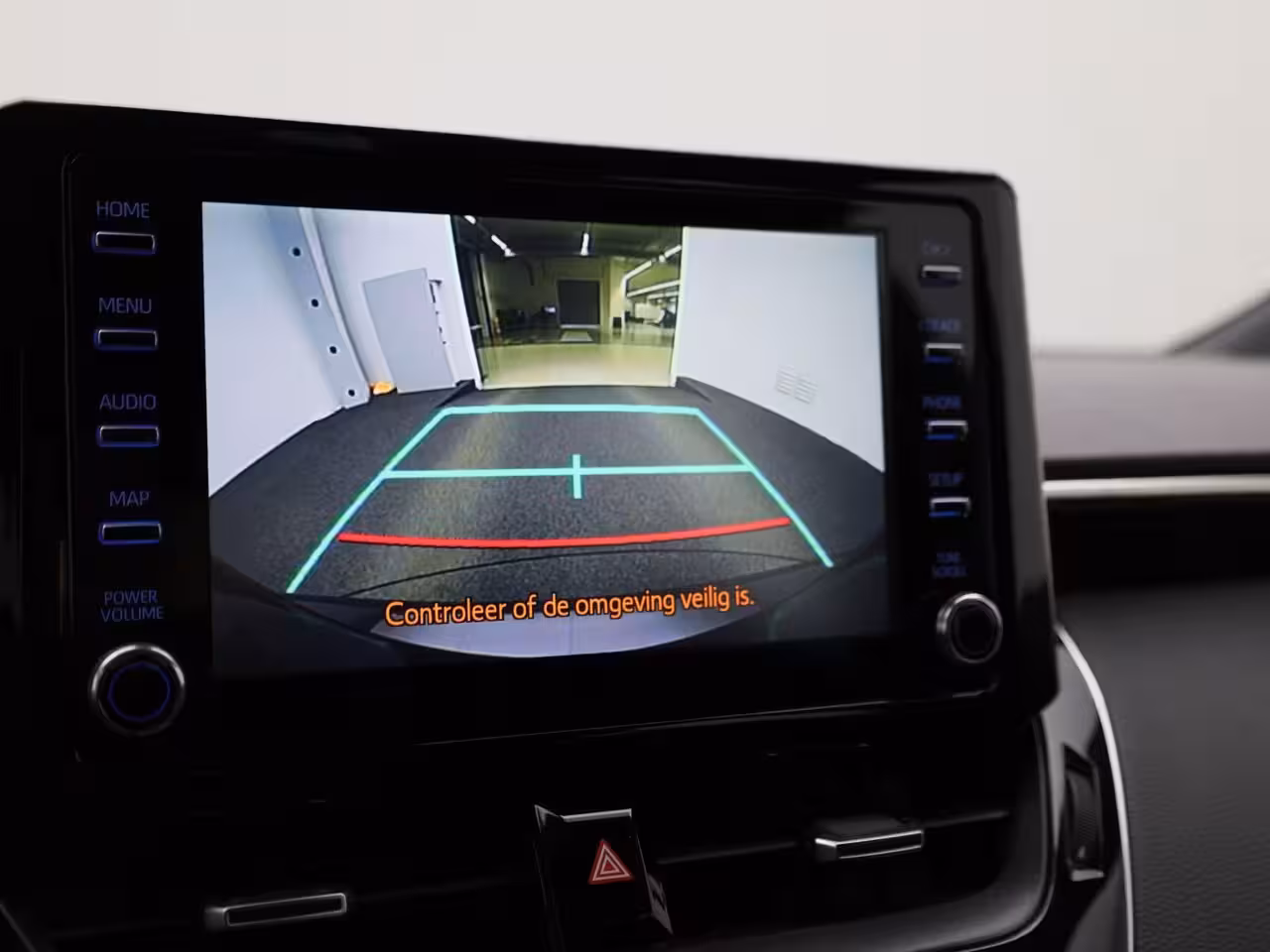 Toyota Corolla 1.8 Hybrid Business | Achteruitrijcamera | Climat Control | Apple Carplay
