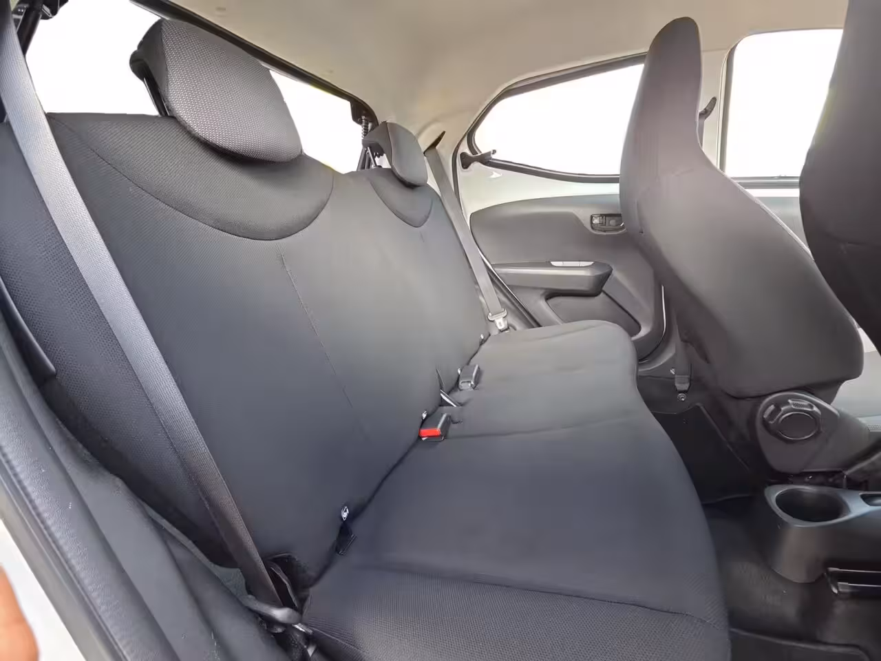 Toyota Aygo 1.0 VVT-i x-fun | Airco | Cruise Control | 12 Maanden BOVAG Garantie |