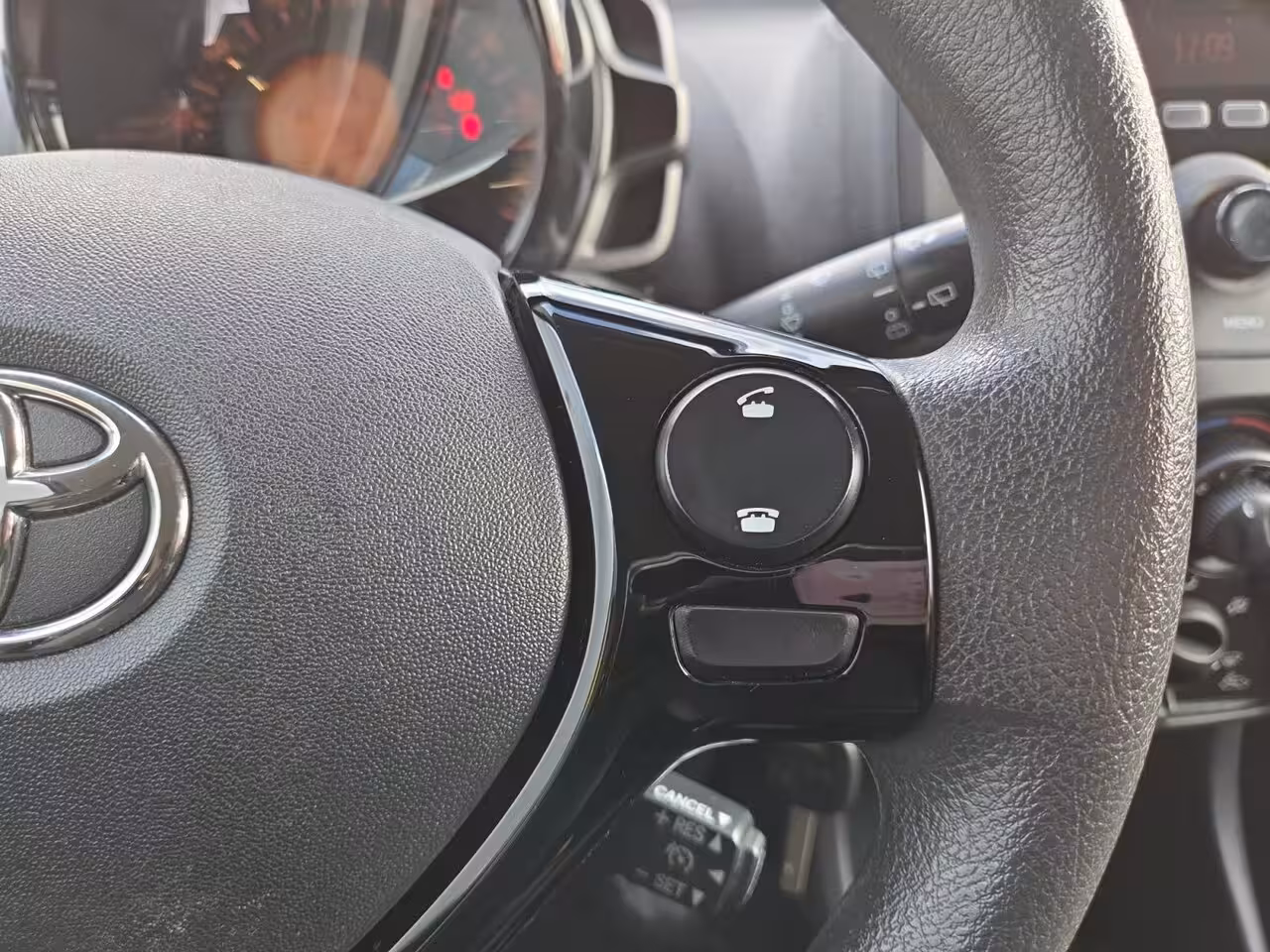 Toyota Aygo 1.0 VVT-i x-fun | Airco | Cruise Control | 12 Maanden BOVAG Garantie |