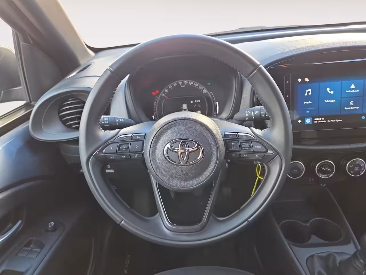Toyota Aygo X 1.0 VVT-i MT Play | Zeer nette auto | Apple CarPlay & Android Auto | Camera | 100 % onderh