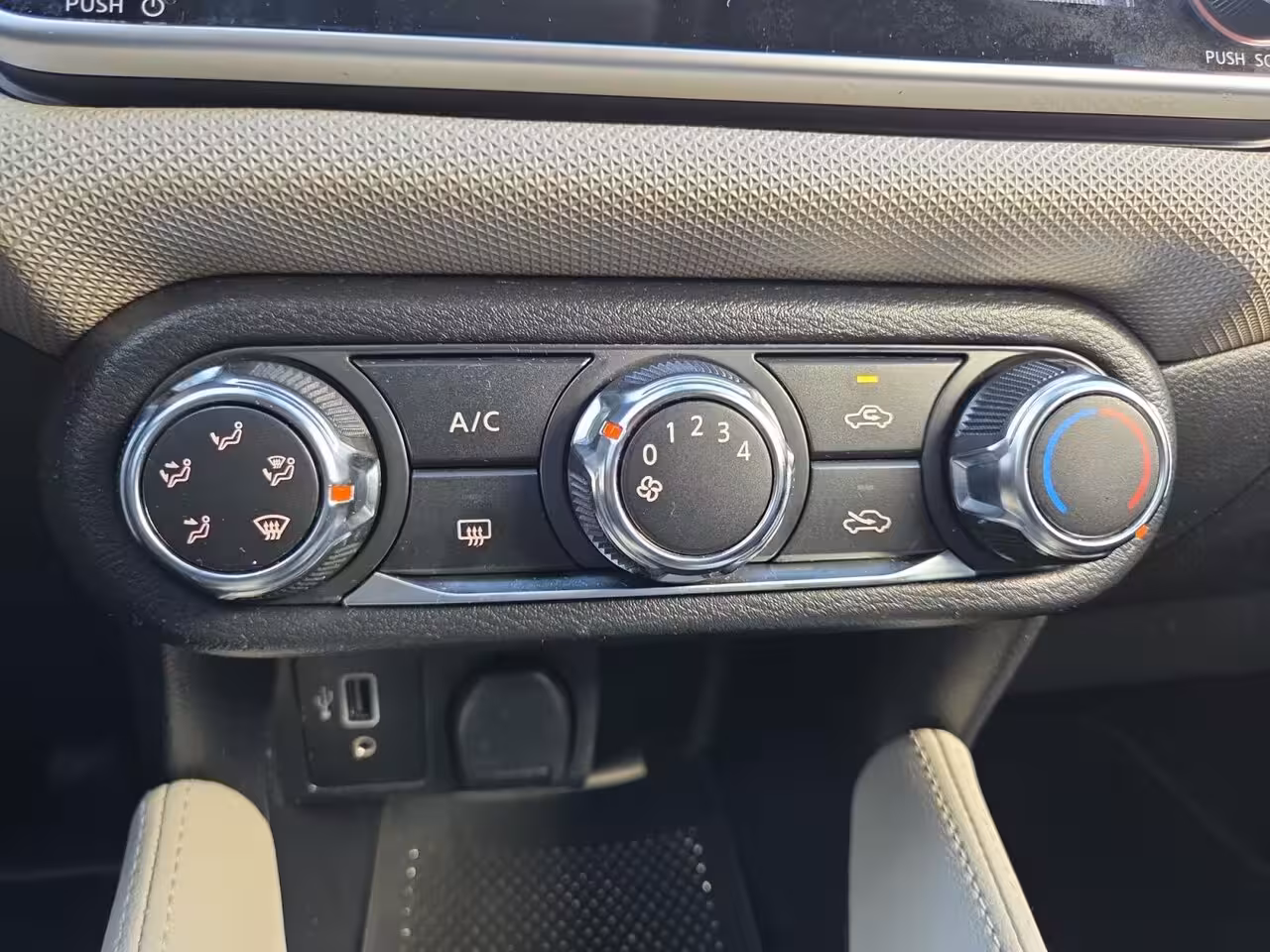 Nissan Micra 1.0 IG-T N-Connecta | Cruise Control | Camera | Navigatie | Carplay | Bovag garantie | NAP
