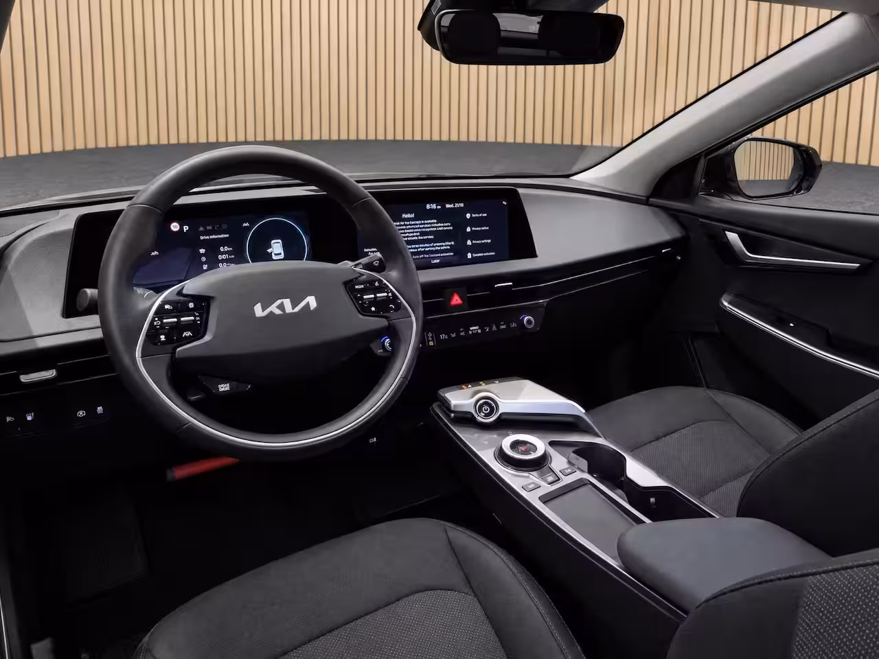 Kia EV6 Light Edition 58 kWh Dealer onderhouden | Stoel + stuurverwarming | Climate control | ACC