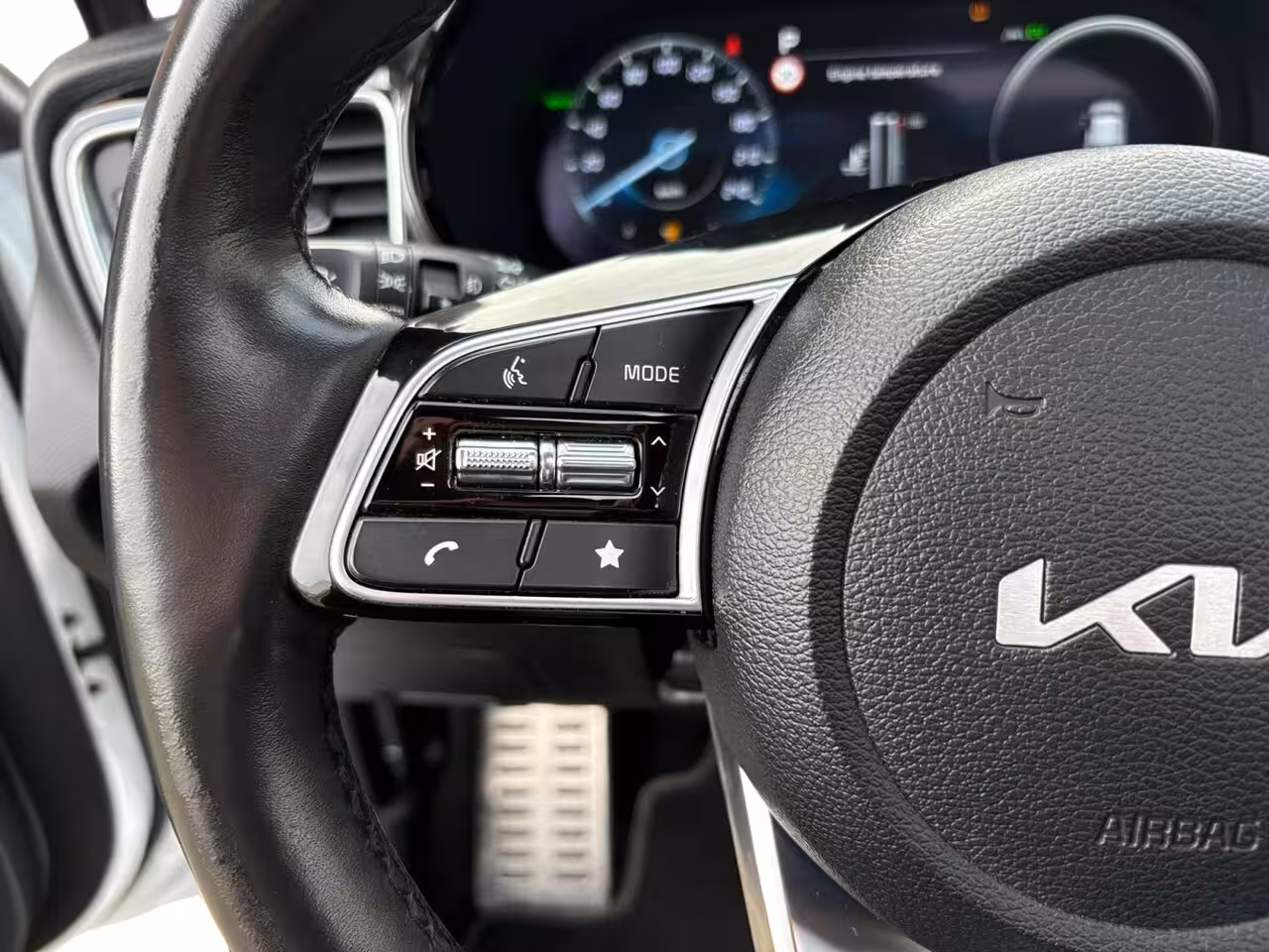 Kia XCeed 1.6 GDi PHEV DynamicPlusLine | Panoramadak | Camera | Stoel/Stuurverwarming | Apple Carpla