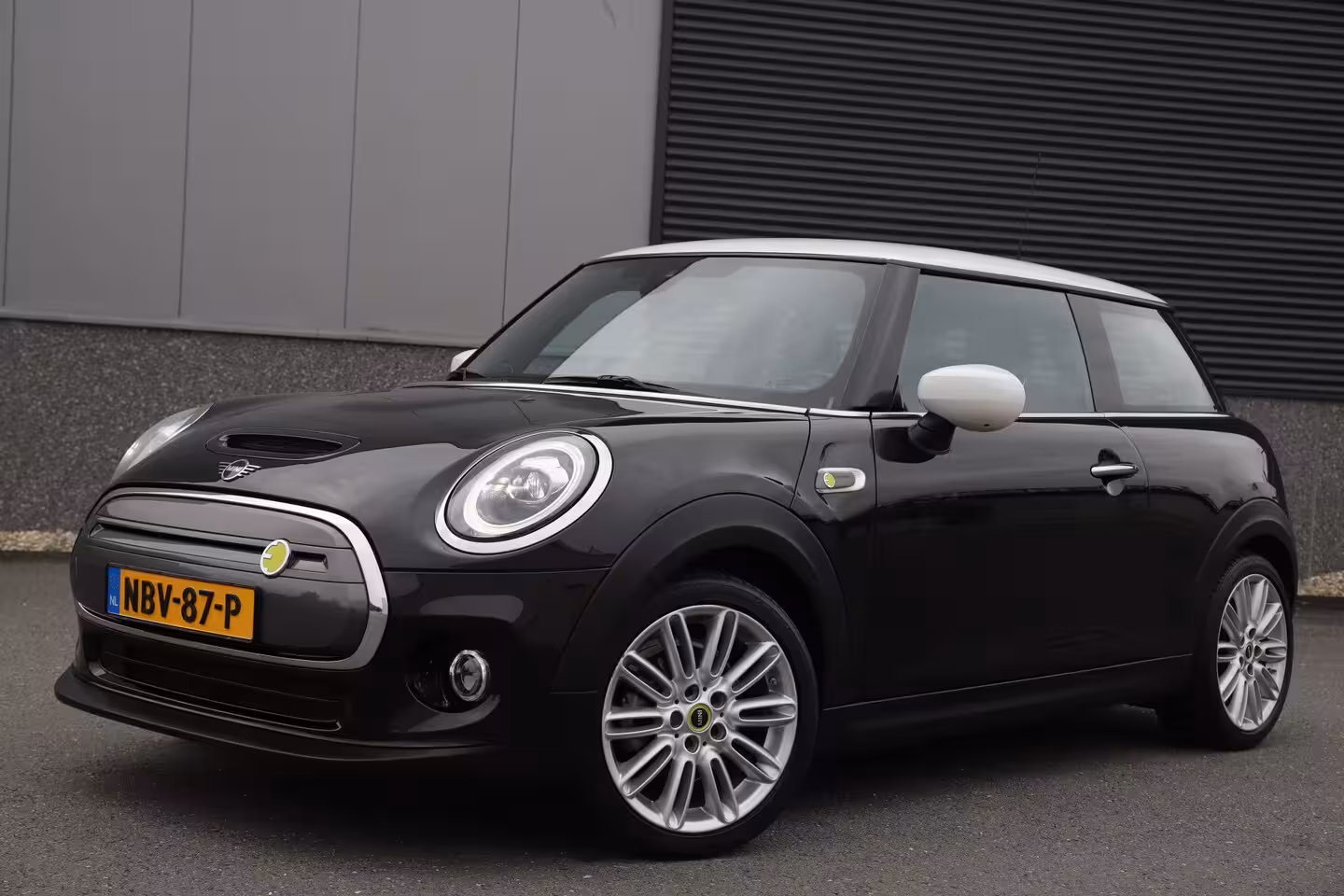 Mini Electric SE 184pk 33 kWh/ Led/Carplay/W-pomp/3-Fase/Premium audio/17"