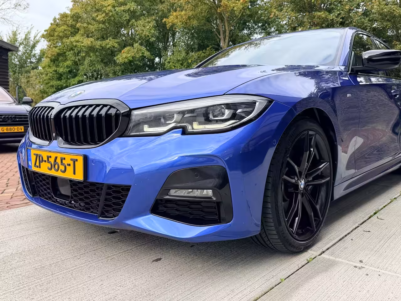 BMW 3-serie 320i High Executive Edition | M-pakket | Leer | Schuif/kantel dak | LED |
