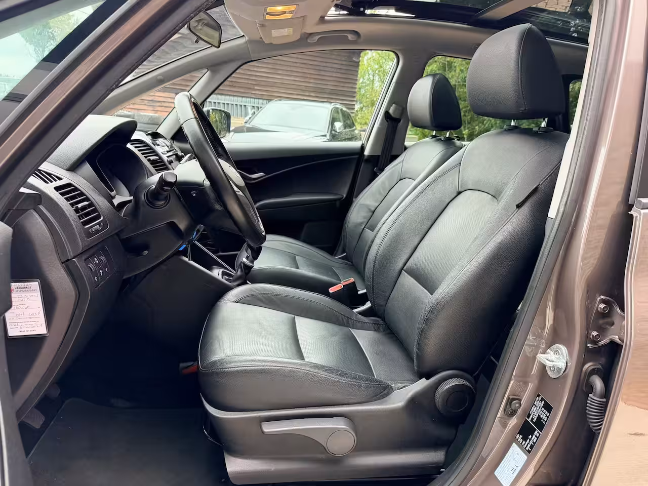 Hyundai ix20 1.6i i-Catcher | Schuif/Kantel dak | Leer | Navi |