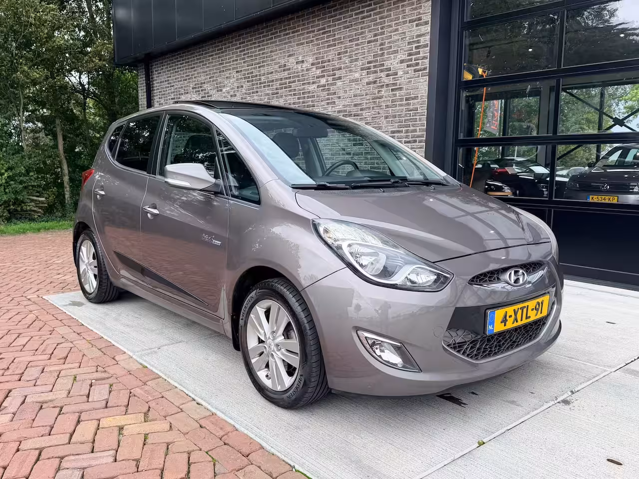 Hyundai ix20 1.6i i-Catcher | Schuif/Kantel dak | Leer | Navi |