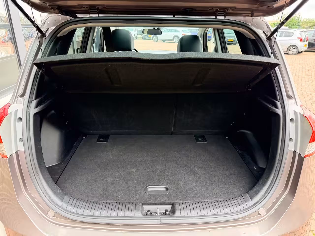 Hyundai ix20 1.6i i-Catcher | Schuif/Kantel dak | Leer | Navi |