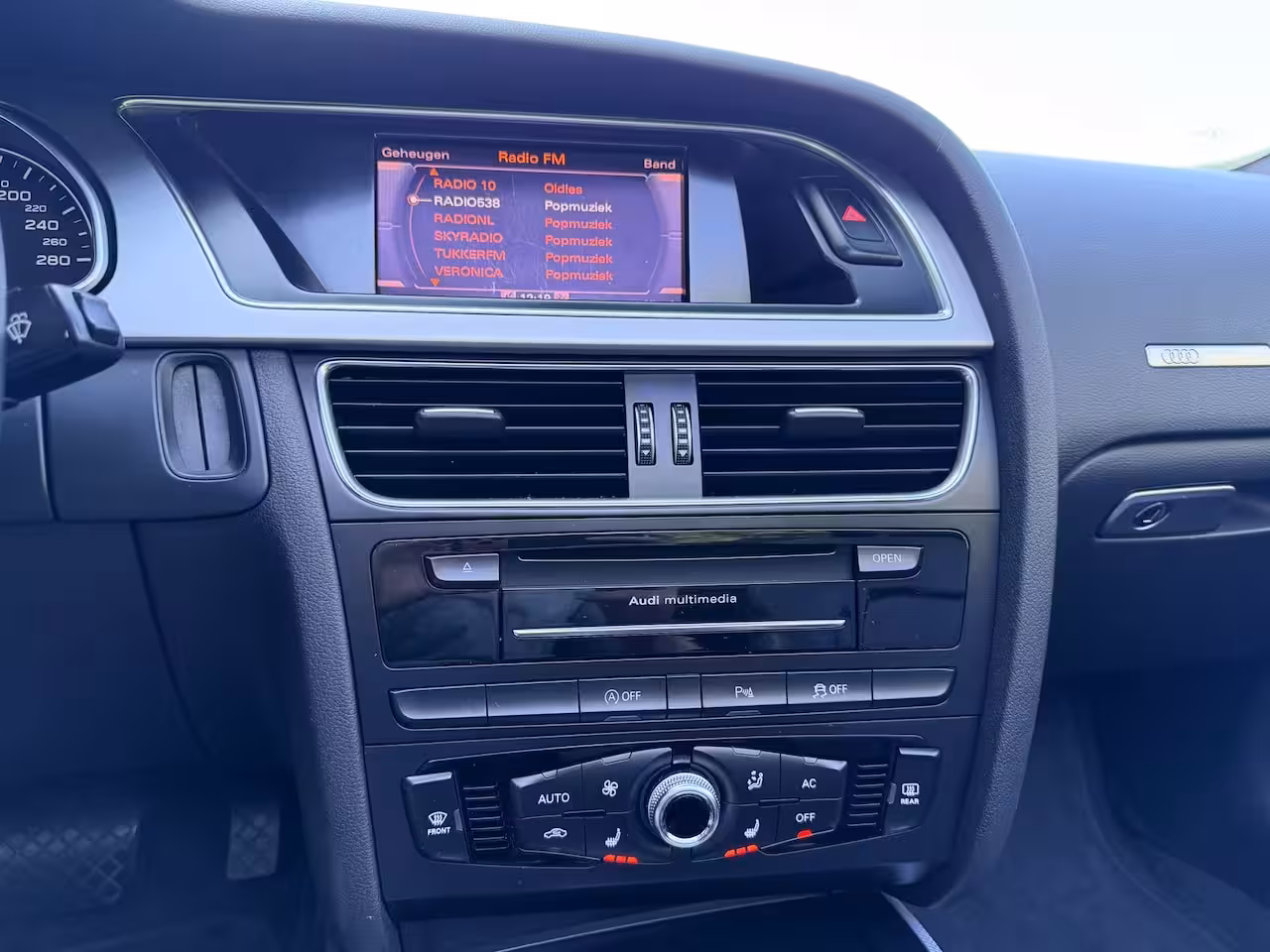 Audi A5 Cabriolet 1.8 TFSI 170 PK Sport Edition | S-LINE | Autom | Leder