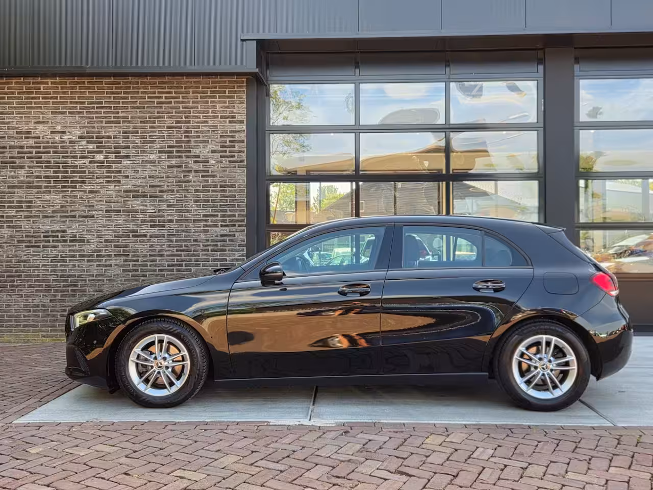Mercedes-Benz A-klasse 180 Business Solution | Automaat | Widescreen | NL auto |