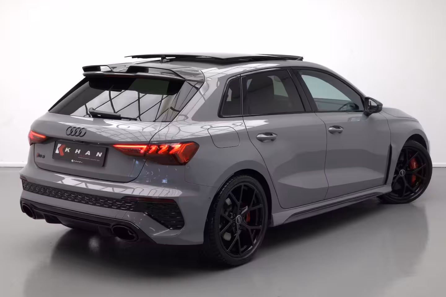 Audi RS3 Sportback 2.5 TFSI Quattro |Pano|Massage|Ceramic|Carbon|Memory|VOLL|