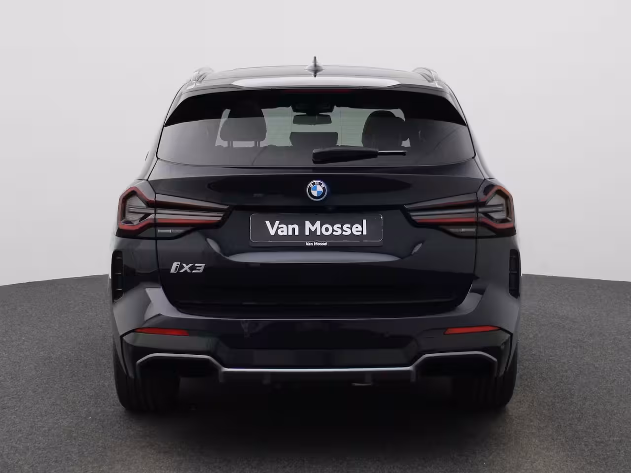 BMW iX3 Executive | 97% SOH | M-SPORT | TREKHAAK | PANORAMA- SCHUIFDAK | LEER | ACHTERUITRIJCAMERA