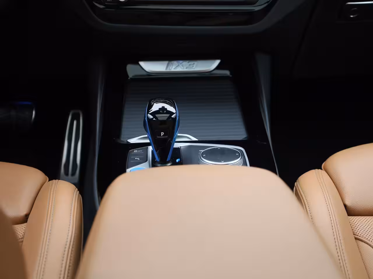 BMW iX3 Executive | 97% SOH | M-SPORT | TREKHAAK | PANORAMA- SCHUIFDAK | LEER | ACHTERUITRIJCAMERA