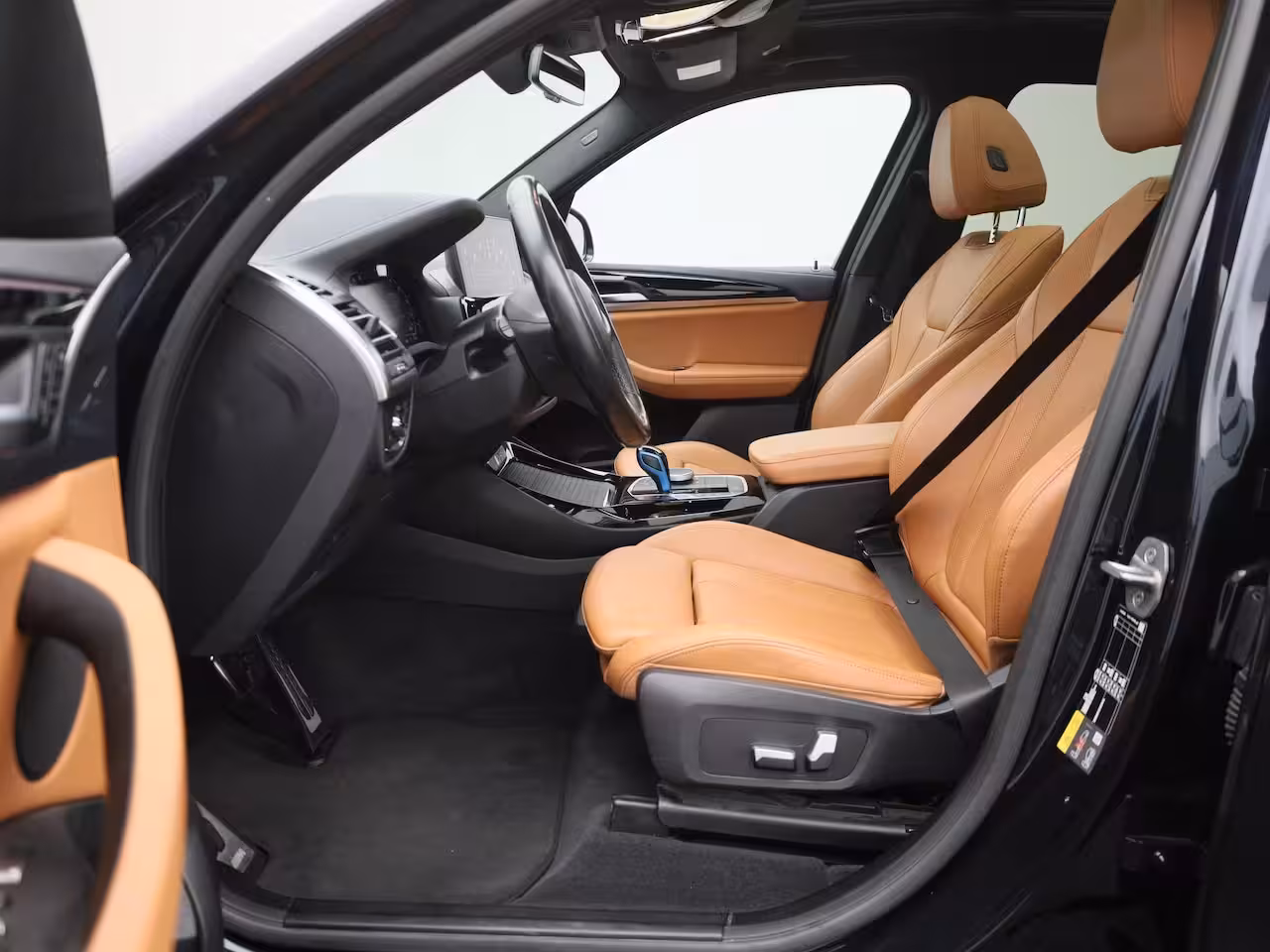 BMW iX3 Executive | 97% SOH | M-SPORT | TREKHAAK | PANORAMA- SCHUIFDAK | LEER | ACHTERUITRIJCAMERA