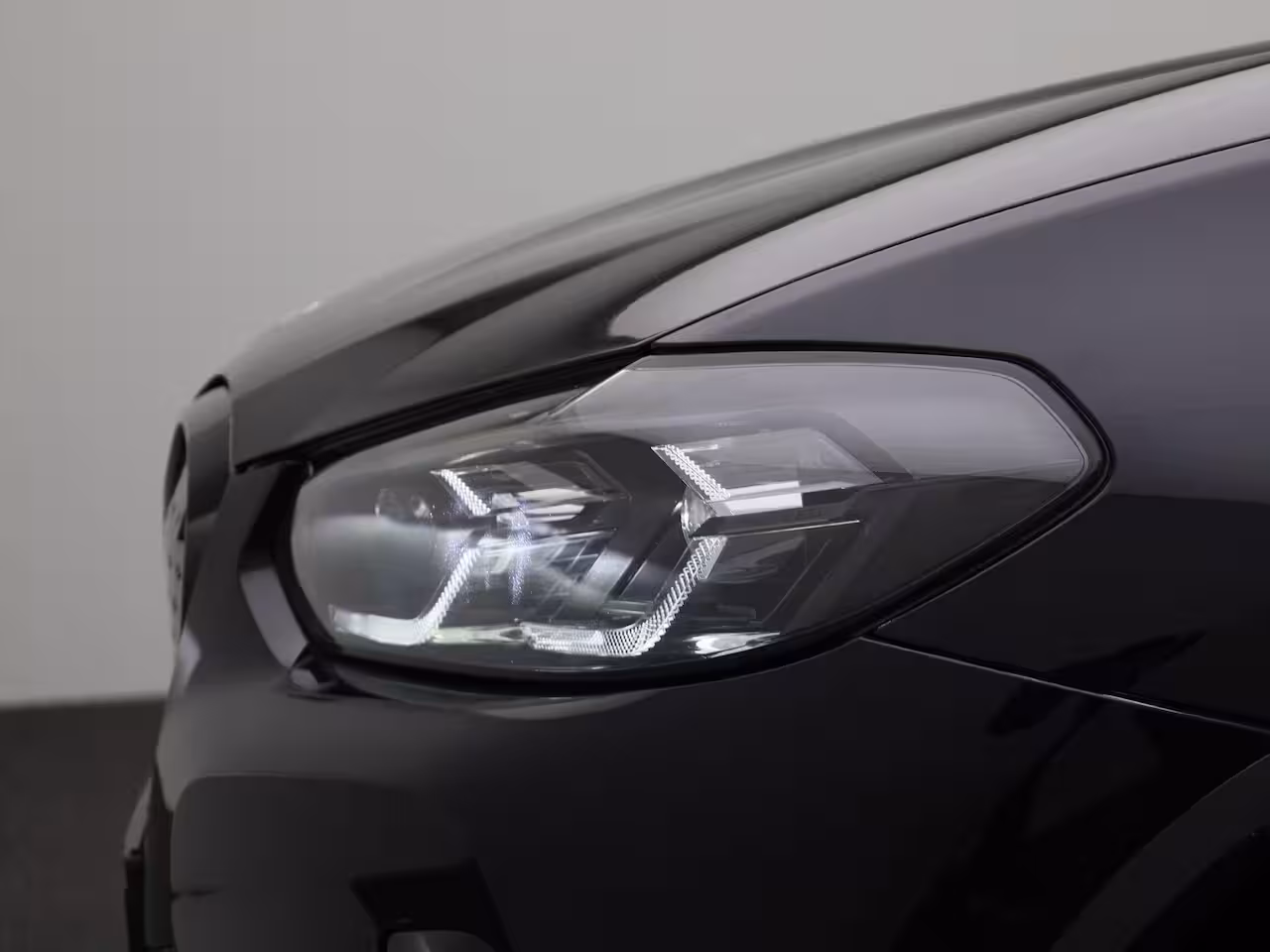 BMW iX3 Executive | 97% SOH | M-SPORT | TREKHAAK | PANORAMA- SCHUIFDAK | LEER | ACHTERUITRIJCAMERA