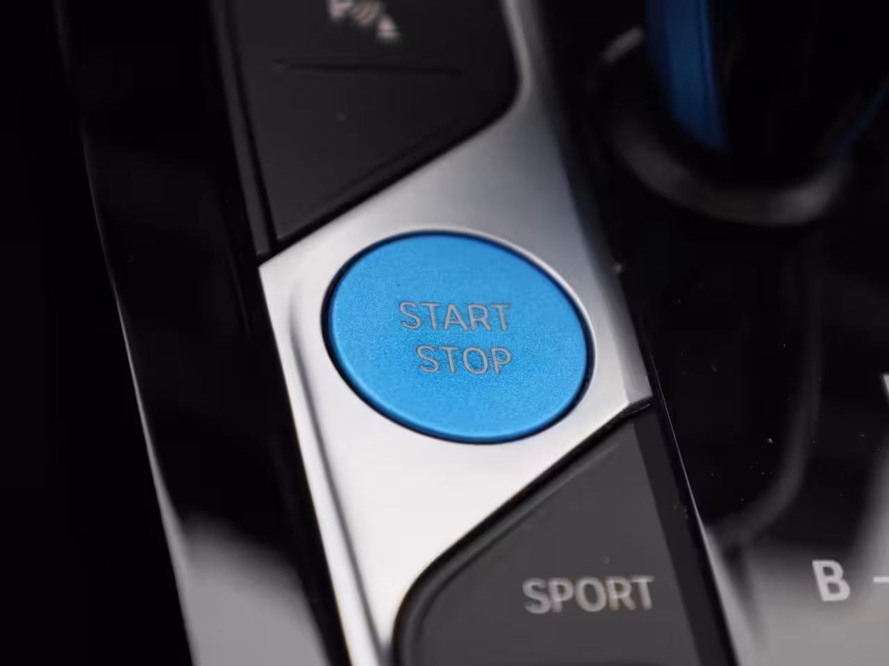 BMW iX3 Executive | 97% SOH | M-SPORT | TREKHAAK | PANORAMA- SCHUIFDAK | LEER | ACHTERUITRIJCAMERA