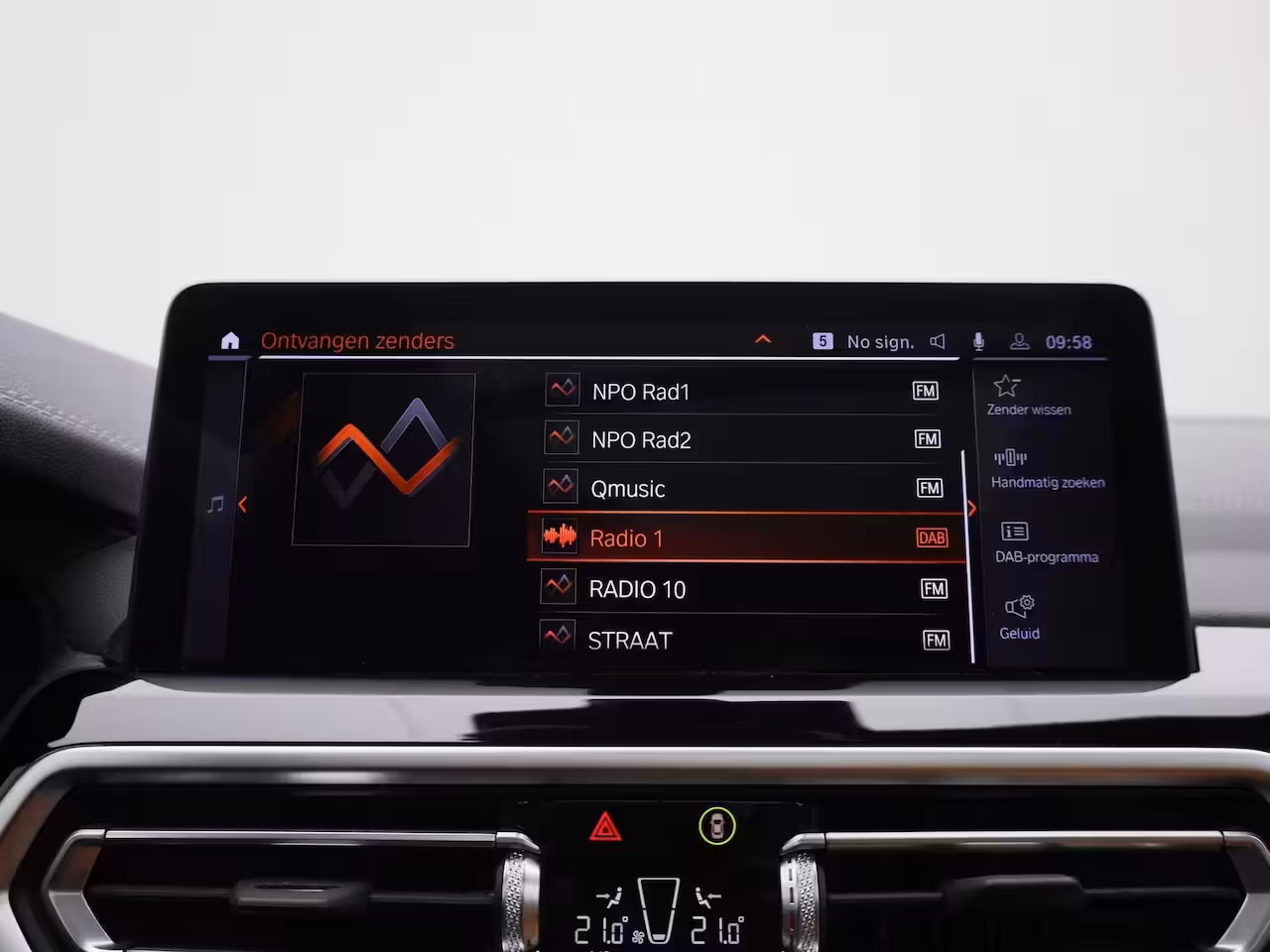 BMW iX3 Executive | 97% SOH | M-SPORT | TREKHAAK | PANORAMA- SCHUIFDAK | LEER | ACHTERUITRIJCAMERA