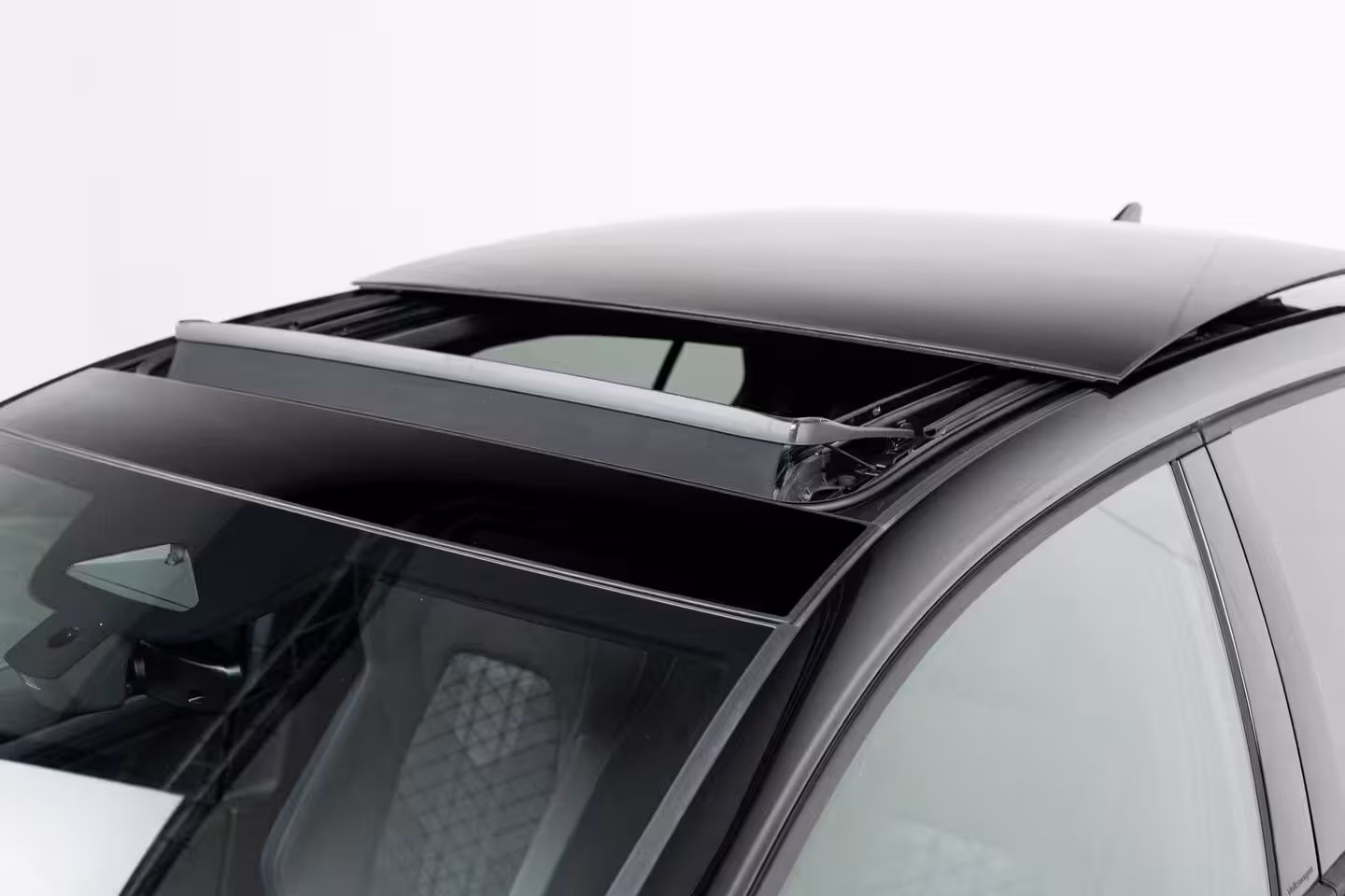Volkswagen Golf Plus 1.5 eTSI 150PK R-Line | 360 camera | Schuif-kanteldak | R-Line stoelen | Sportonderstel |