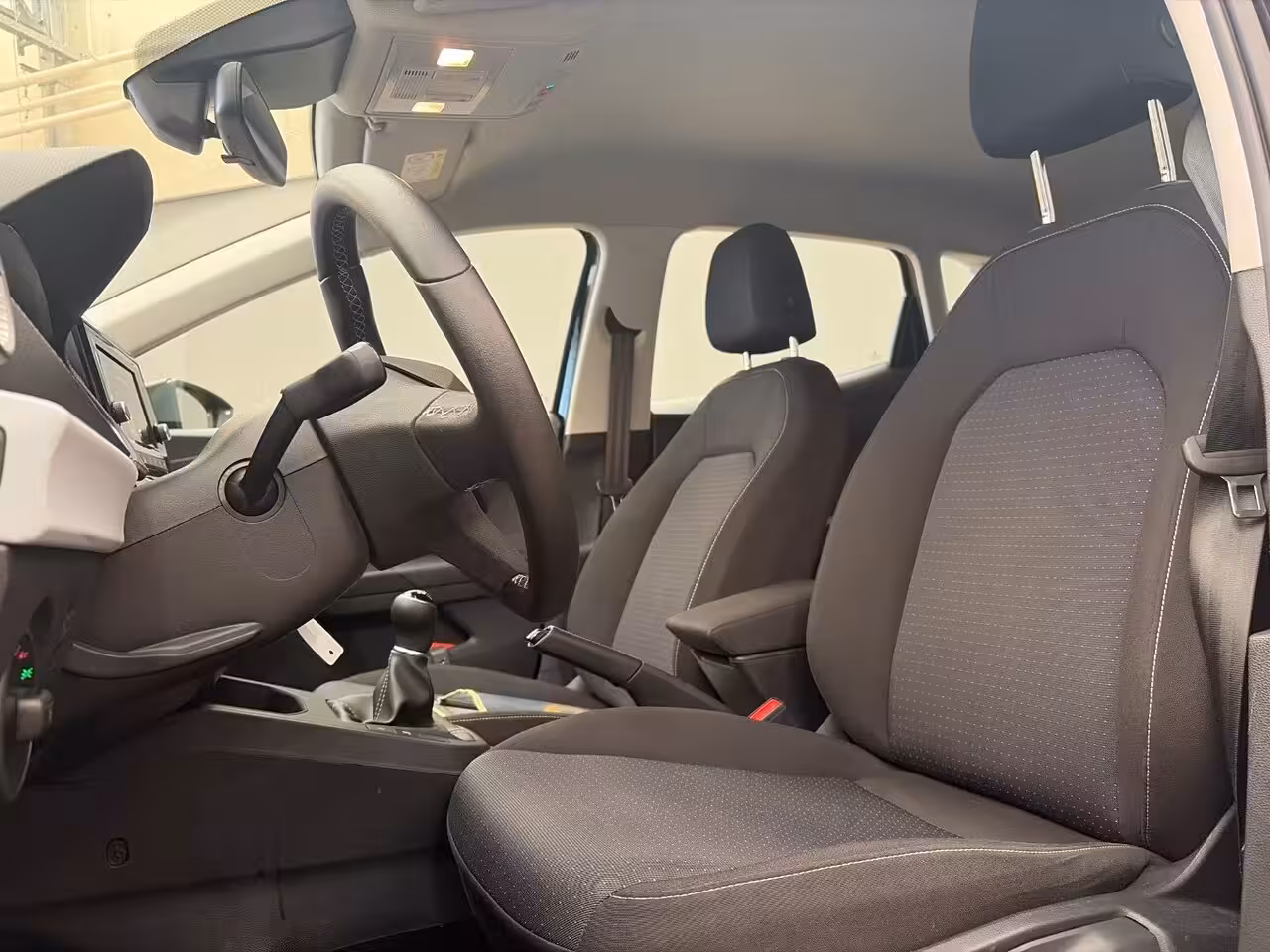 Seat Ibiza 1.0 EcoTSI 95 pk Style Plus | LM Velgen 15 ich | Apple Carplay | Cruise control |